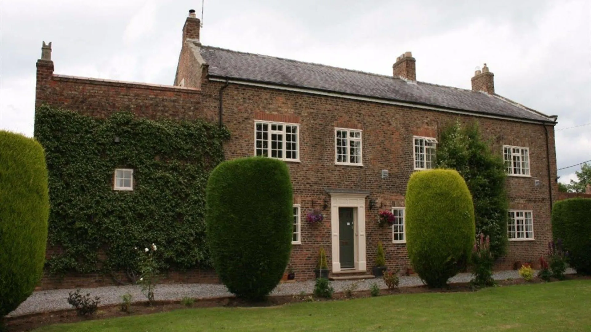 The Manor Guest House Linton on Ouse