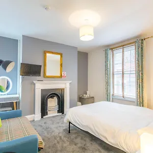 Guest house Minster Hub - 2 Min Walk 2 Minster!