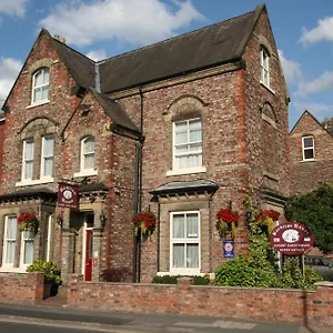 Guest house Barbican House